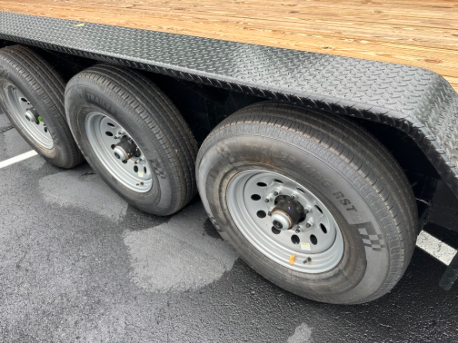 22+3 Triple 7k axles  Best Bobcat Trailers 