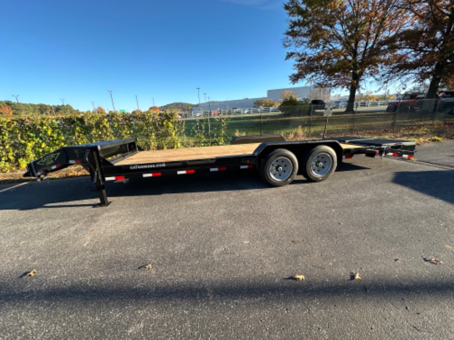 18+4 aardvark wide ramp  Best Bobcat Trailers 