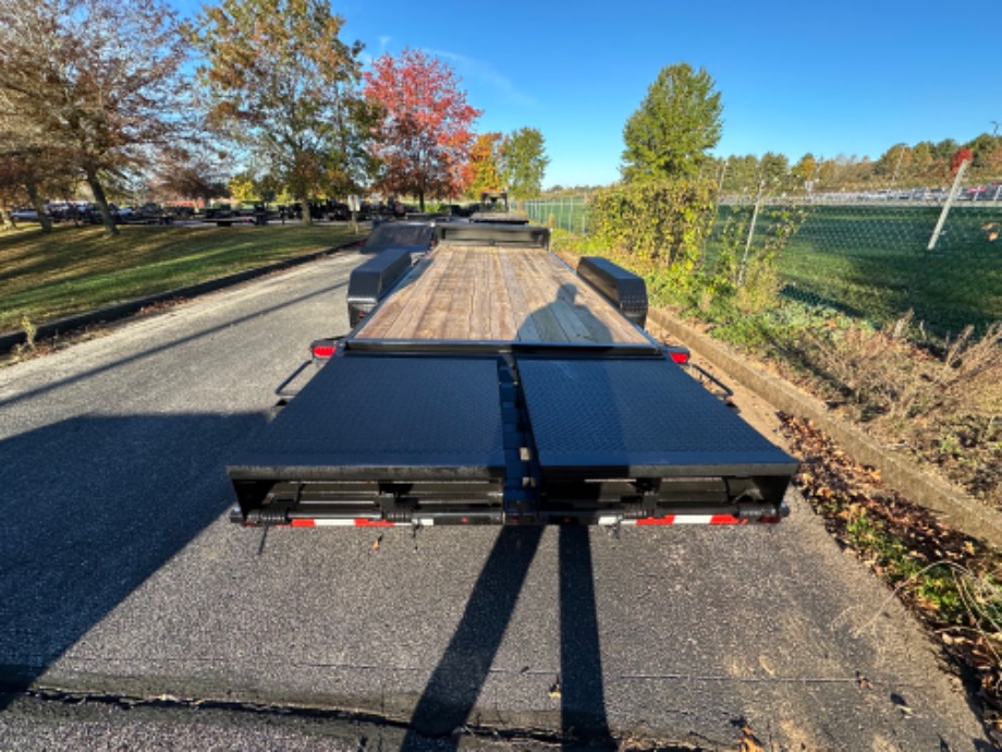 18+4 aardvark wide ramp  Best Bobcat Trailers 