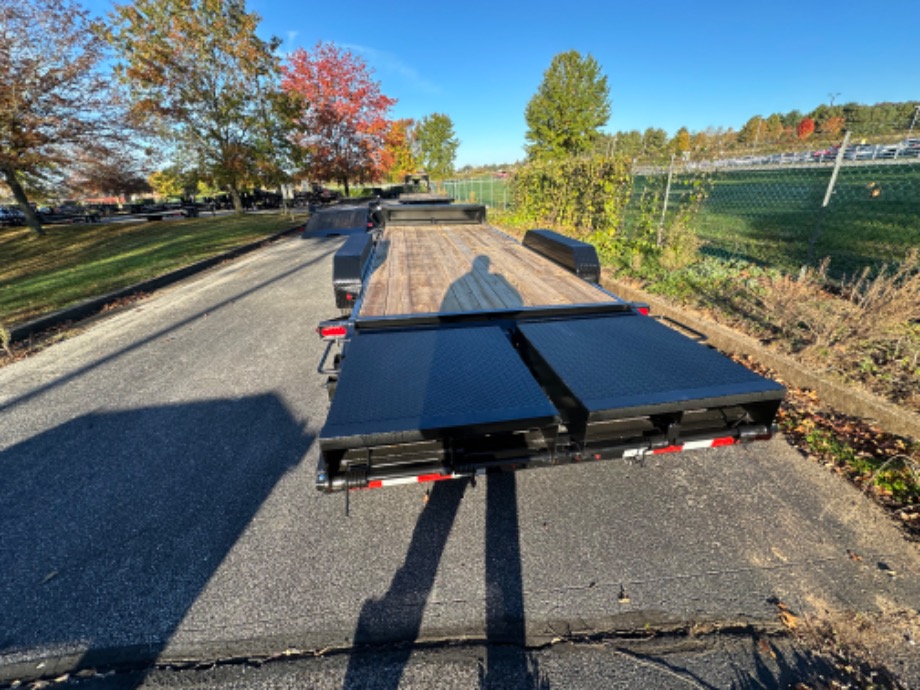 18+4 aardvark wide ramp  Best Bobcat Trailers 