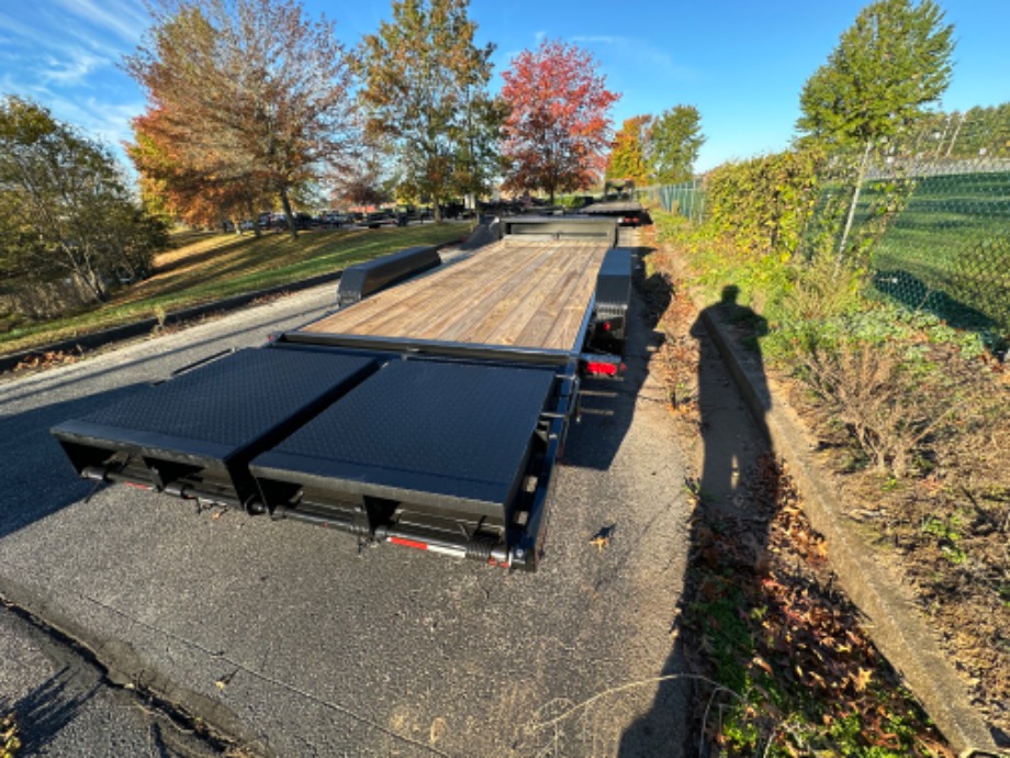 18+4 aardvark wide ramp  Best Bobcat Trailers 