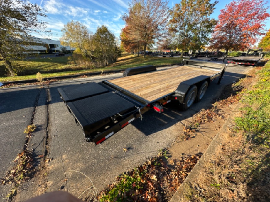 18+4 aardvark wide ramp  Best Bobcat Trailers 