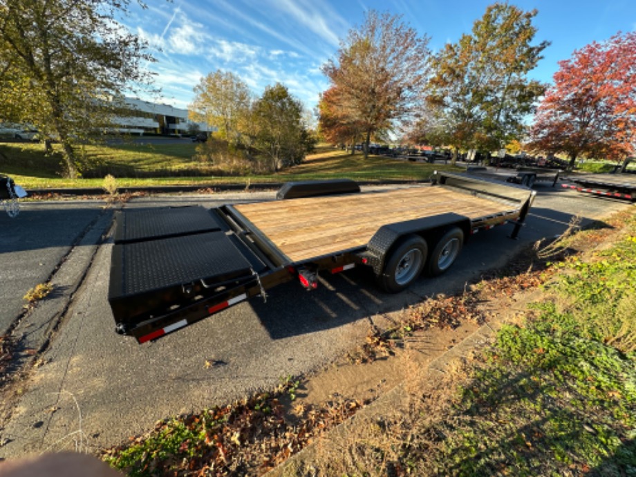 18+4 aardvark wide ramp  Best Bobcat Trailers 