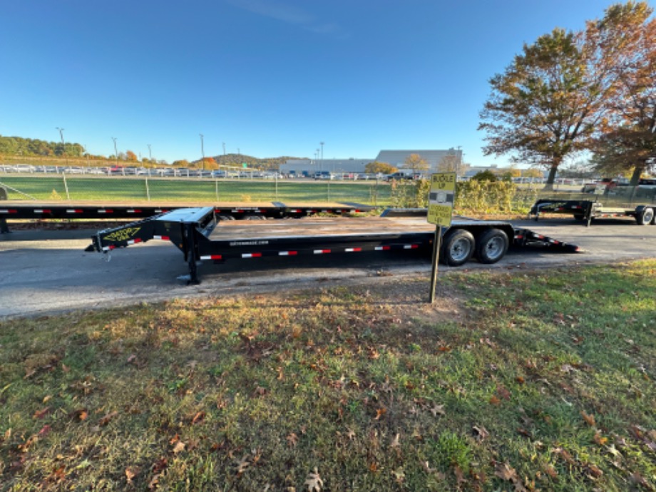 18+8 aardvark hydraulic tail  Best Bobcat Trailers 