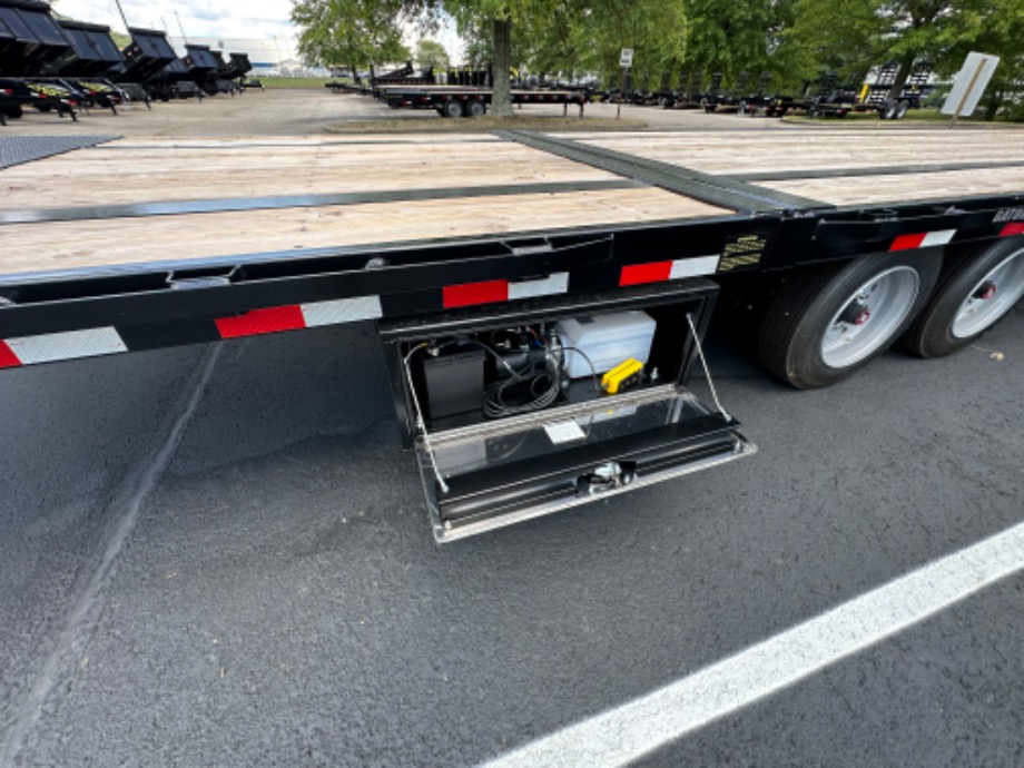 Hydraulic dovetail Aardvark Triailer deck over 25+10 For Sale Best Equipment Trailer 