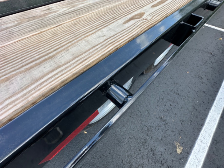 Hydraulic dovetail Aardvark Triailer deck over 25+10 For Sale Best Equipment Trailer 